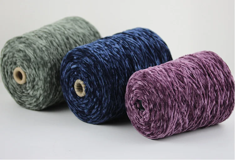 热销柔软涤纶雪尼尔针织纱,用于手工编织布和围巾