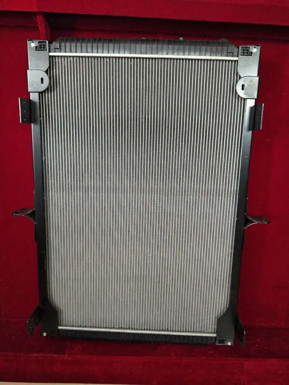 Radiator Intercoolers For Trucks And Excavators 30915200 12814326