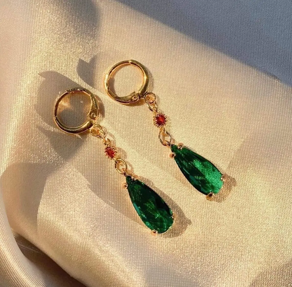 Japanese Vintage Emerald Water Drop Earrings/ear Clips Buy Elegant