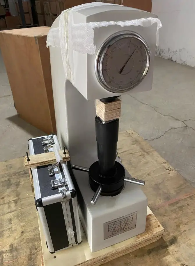 rockwell hardness tester
