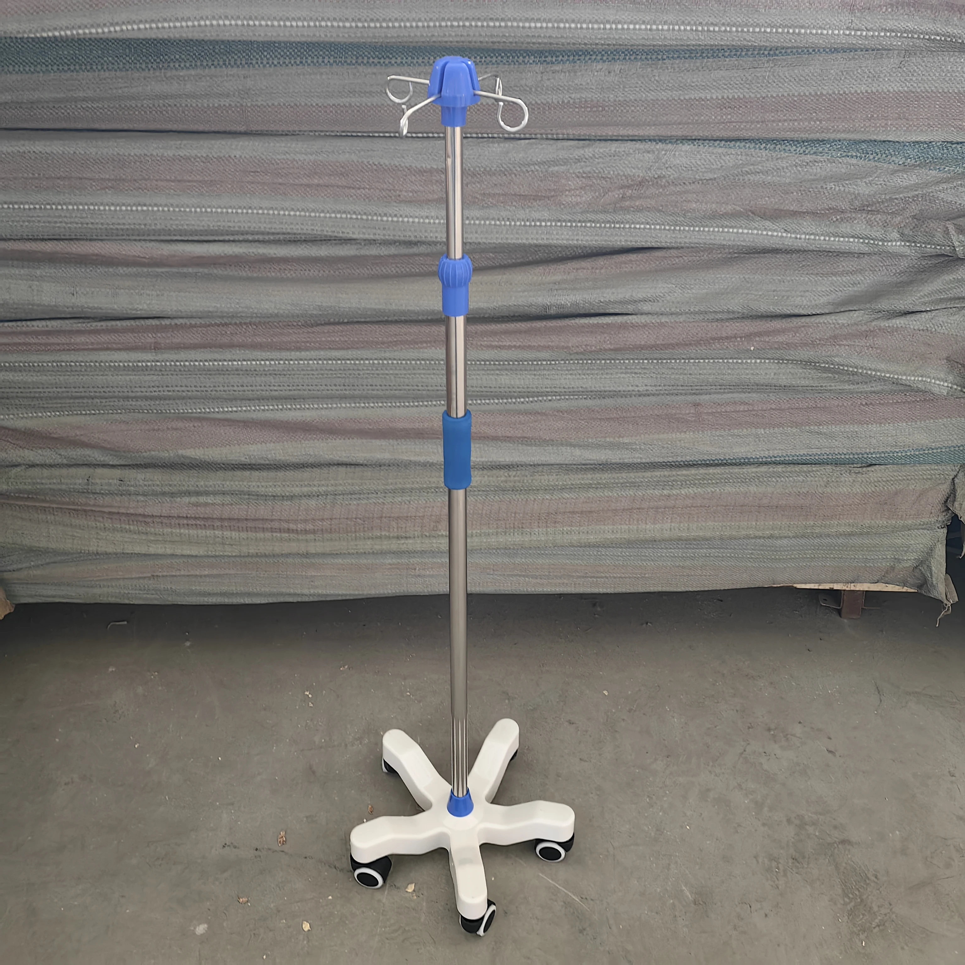 Medical Iv Pole Stand Adjustable Infusion Stand Convenient And Durable