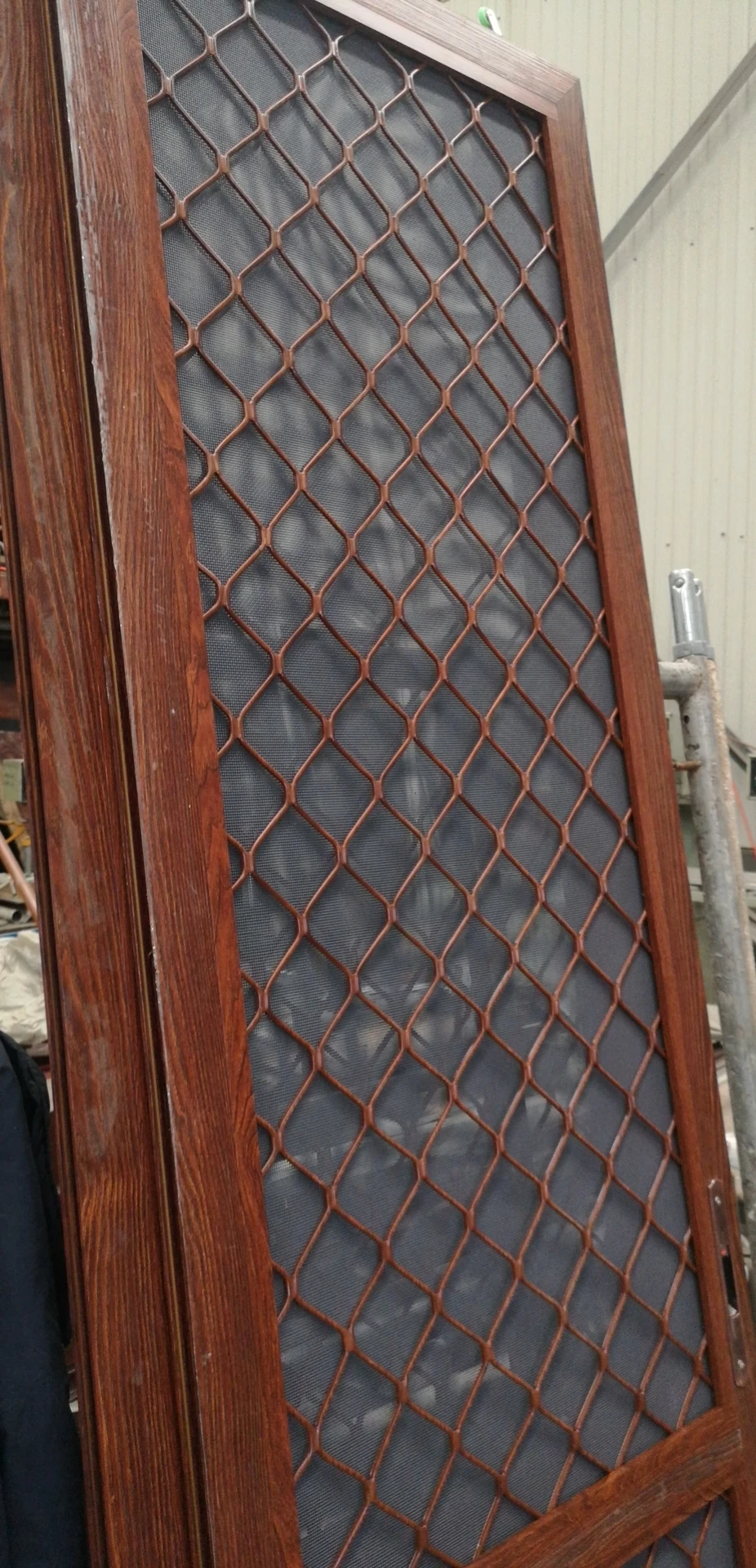 10年供应铝丝网门防盗网门 - buy 铝金属丝网门,铝平开门,安全铝门