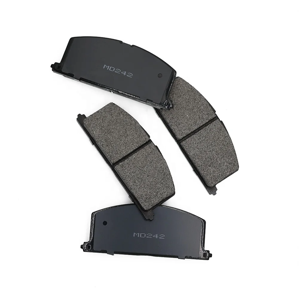 Dss China Factory Supply Wholesale Oem Auto Part Ceramic Brake Pads For
