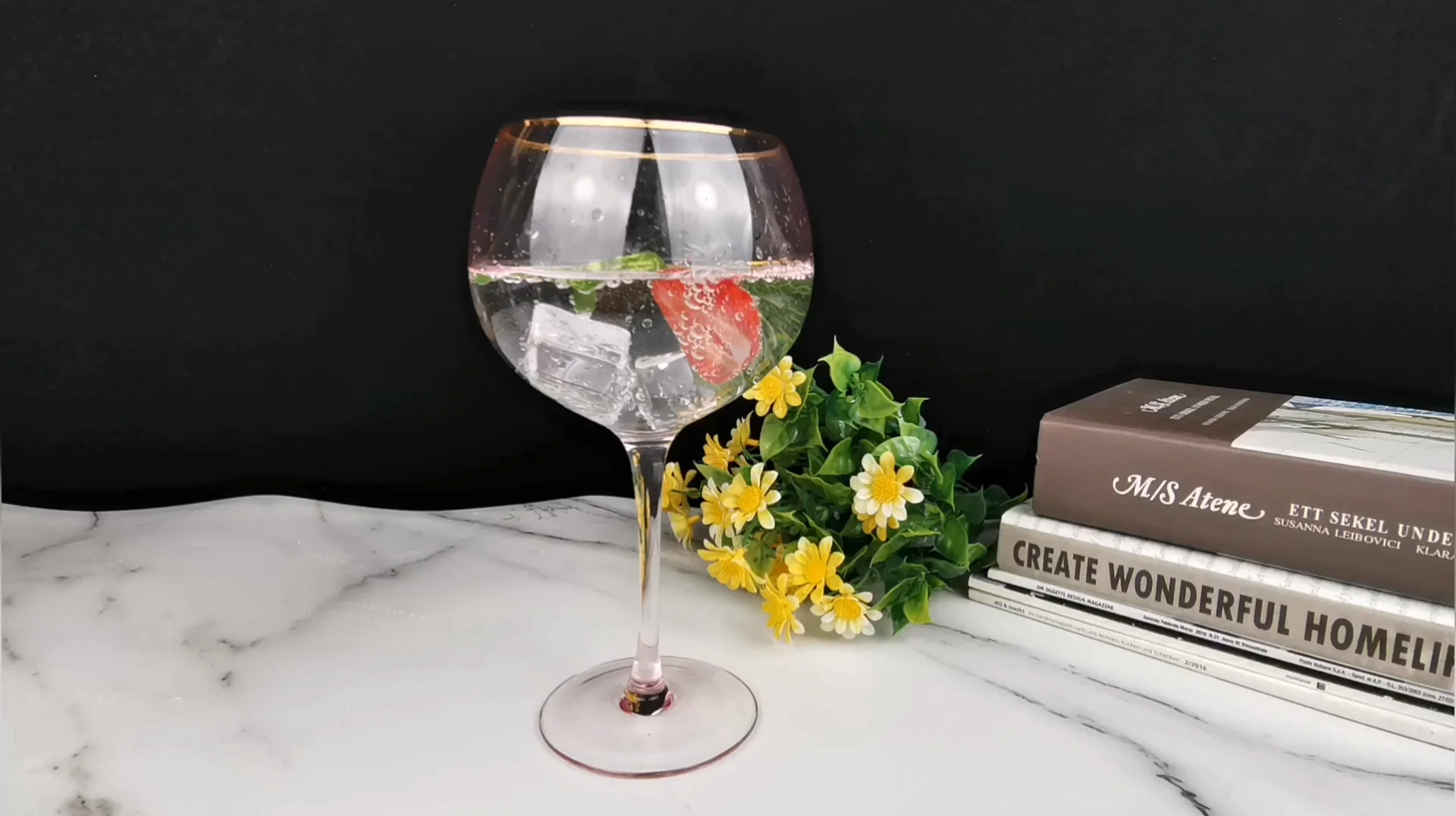 Samyo Custom Unique Fancy Coupe Glass Goblet Creative Colored Stem