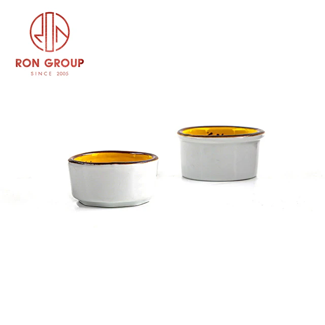 Japanese tableware restaurant crockery ceramic sauce dish mini ramekins high quality ceramic serving dipping soy sauce dish bowl