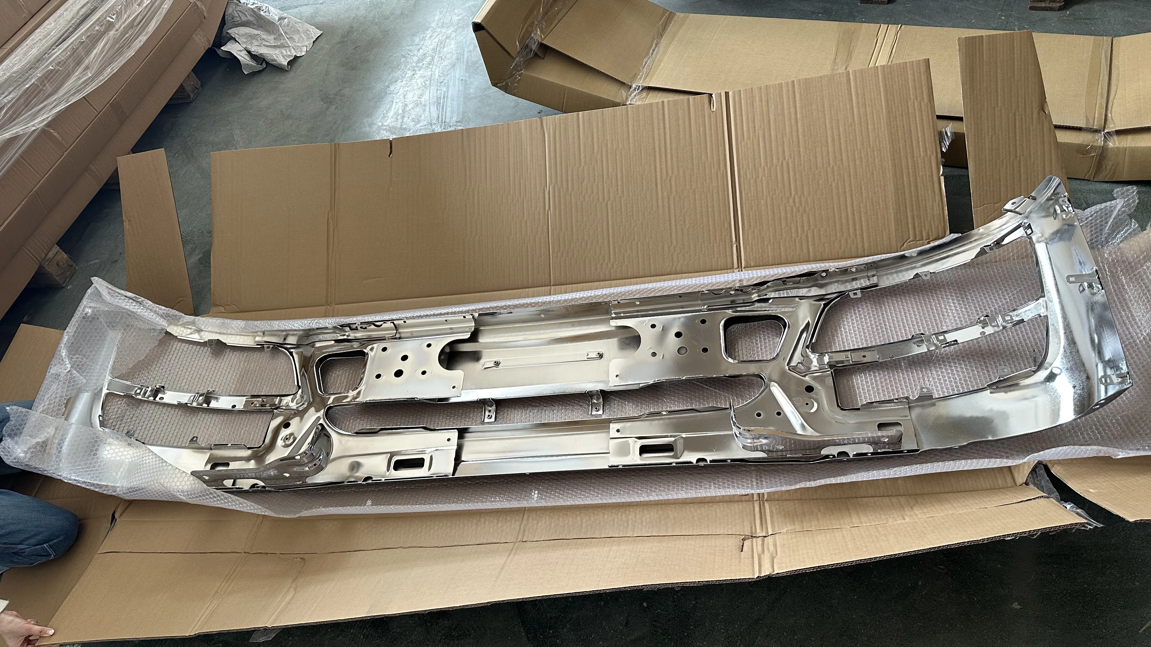 product ghcd high quality chrome plated bumper for mitsubishi f420 japanese truck 2008 on hino isuzu nissan plastic material new-4