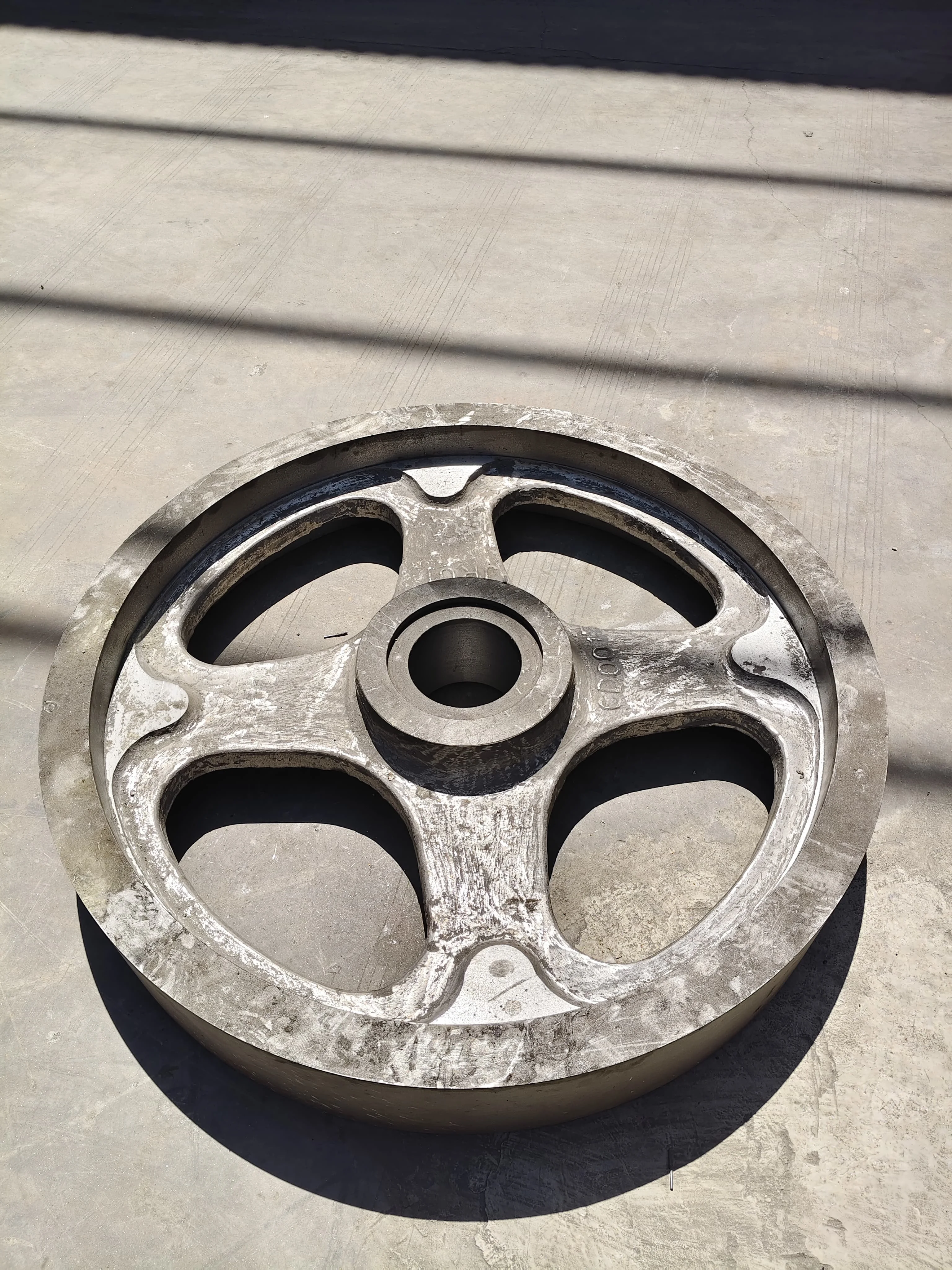 Heavy Duty Industrial SG Iron Flywheel Precision Casting for Industrial ...