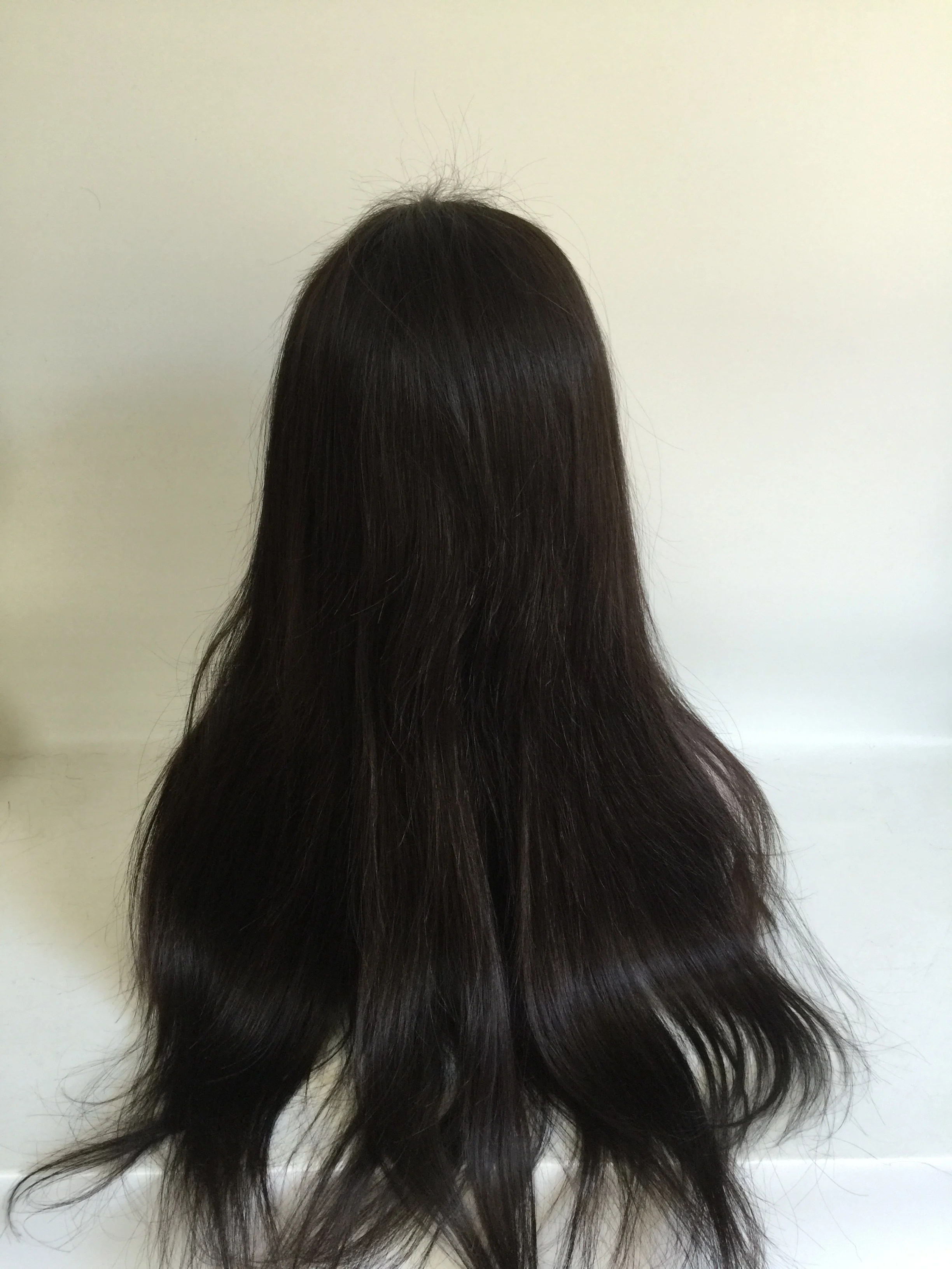 头发材料 100% 人发 头发的颜色 天然黑色 头发长度 20英寸的 