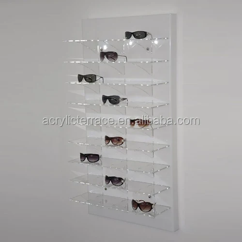 glasses display-082106.jpg