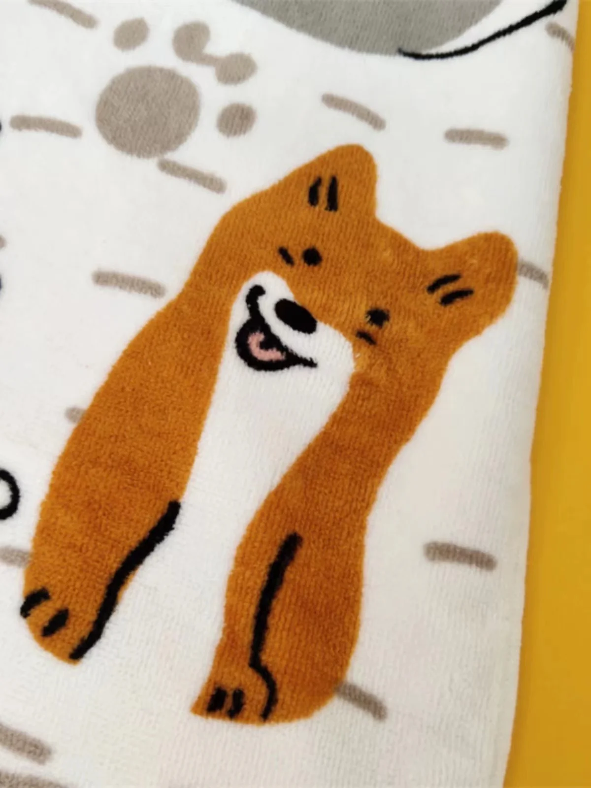 Customized 100*180cm Microfiber Cartoondog Series Beach Towel Thickened Bath Towel and Compressed manufacture