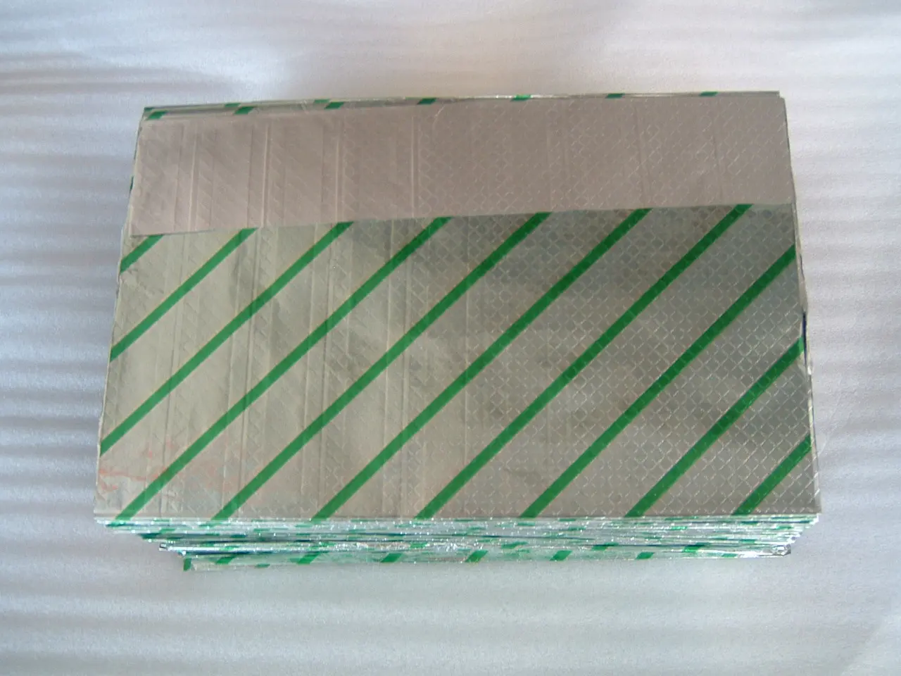 2020 Custom Embossed Kitchen Aluminium Foil Silver Roll Food Packaging