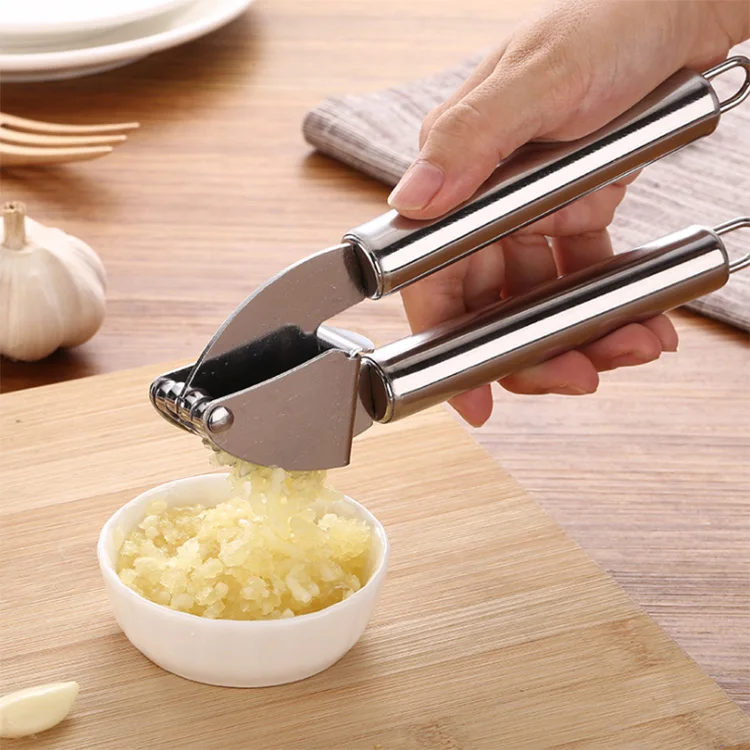 garlic cutter