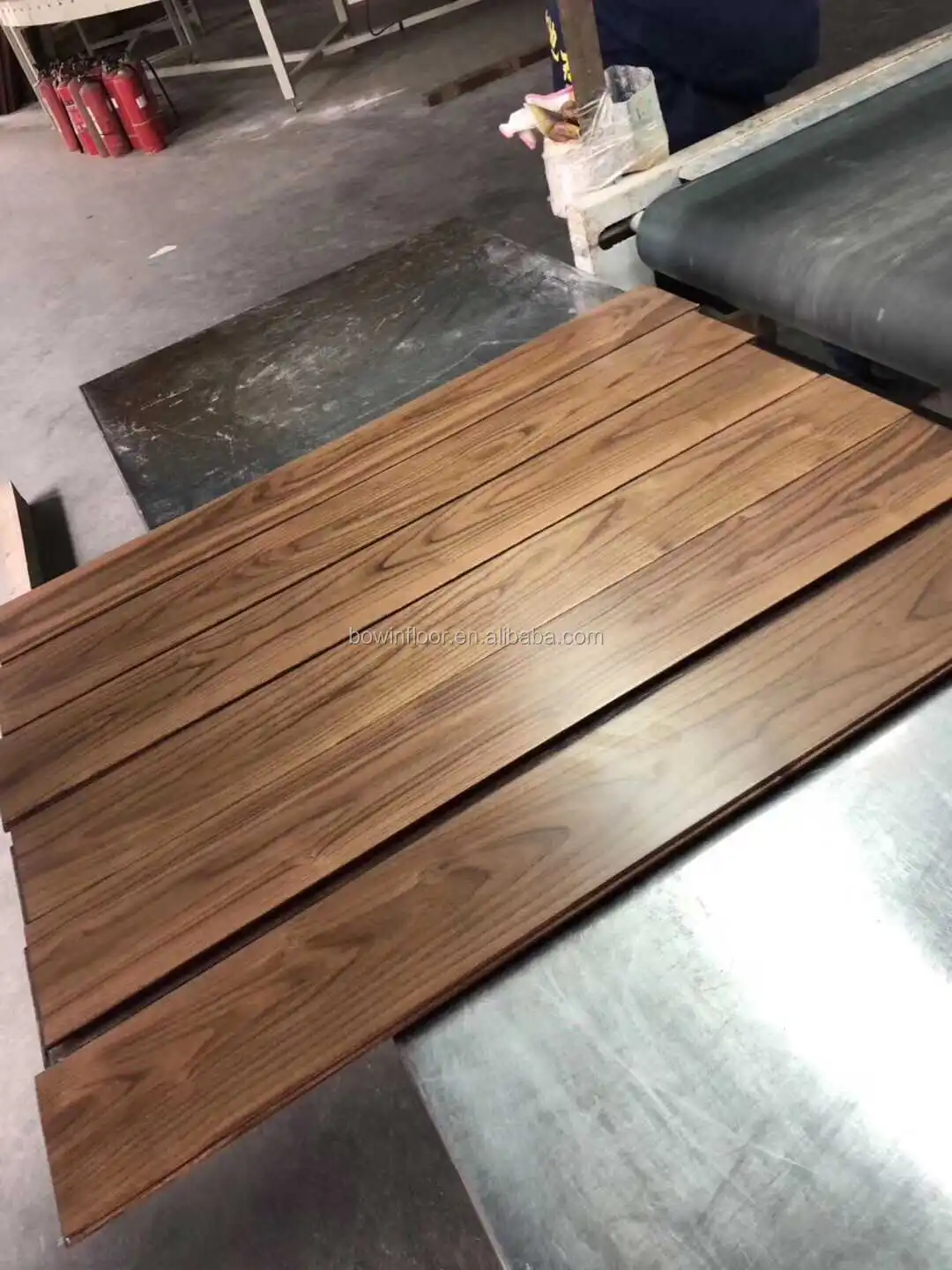 underground heating walnut teak flooring  (1).jpg