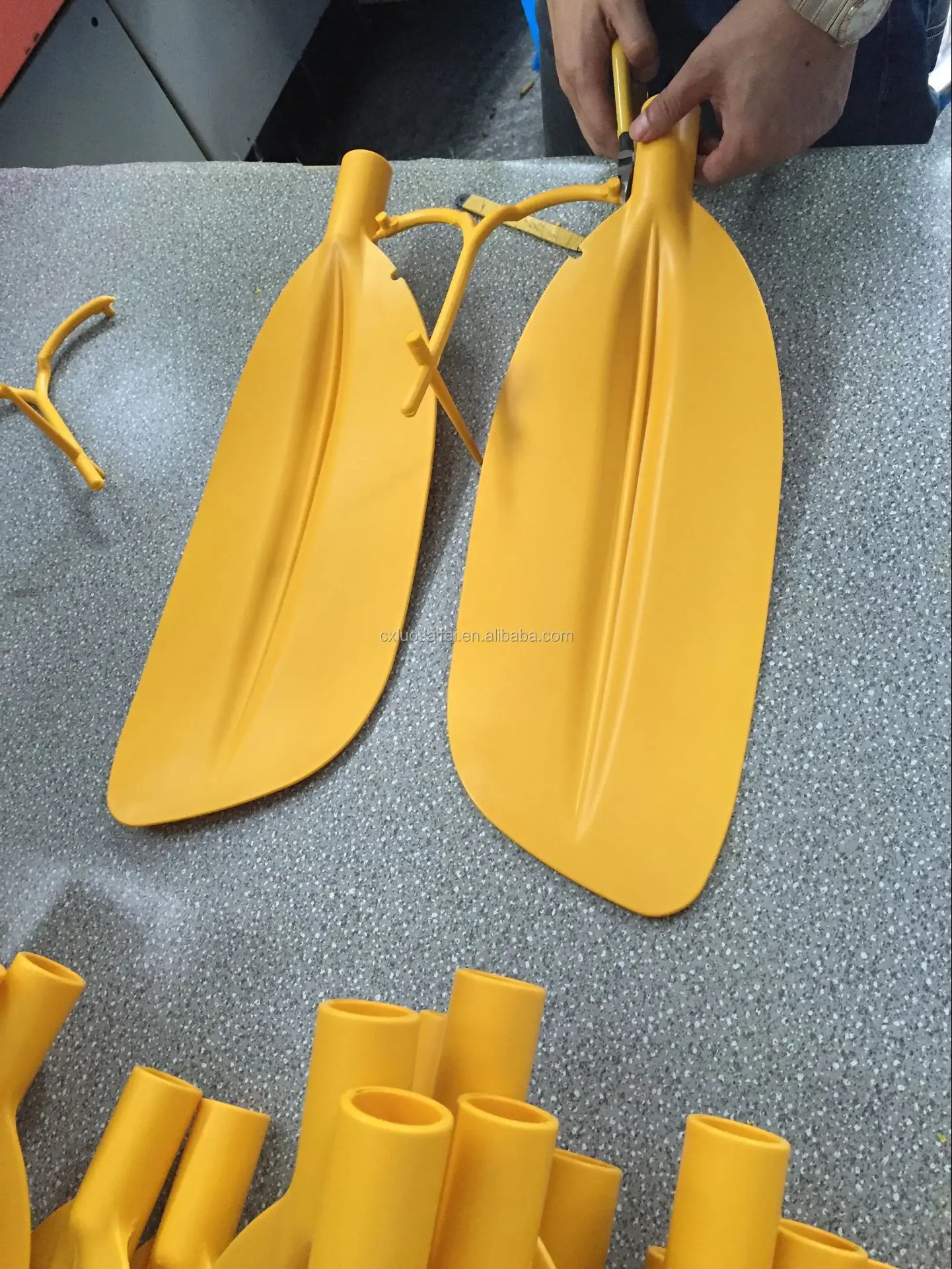 Hot Sale Colorful Kayak Paddle Aluminum Shaft+pp Blade Canoe Paddle Two