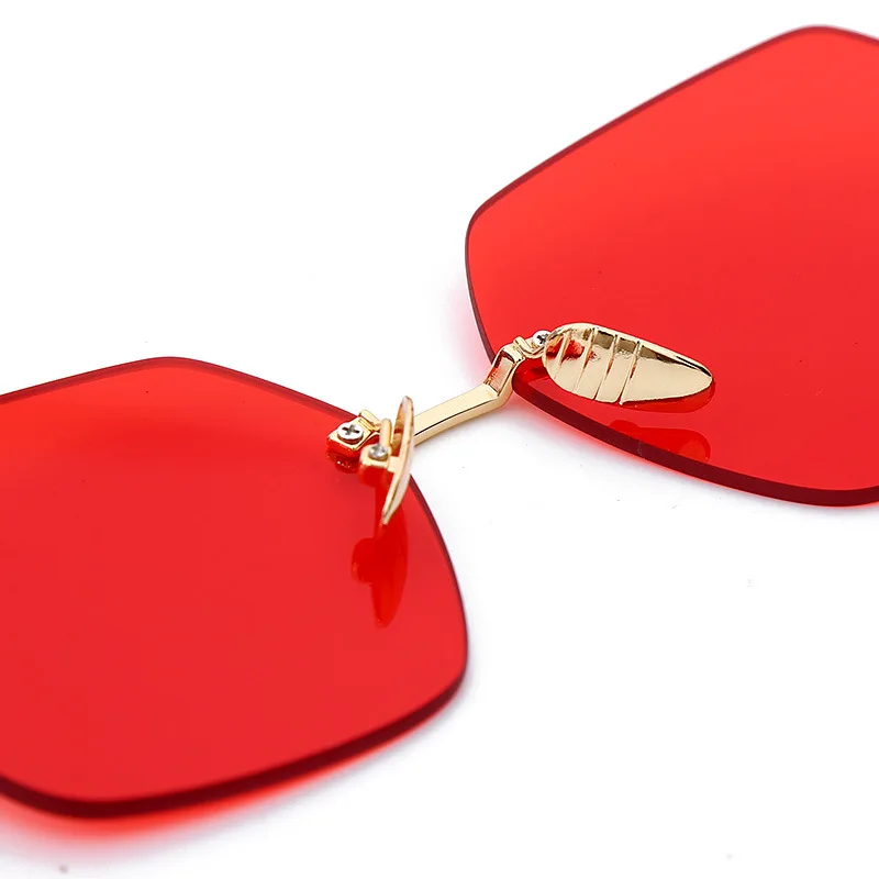 skyway 无框多边形太阳镜定制标志印花时尚红色镜片女士金属太阳镜