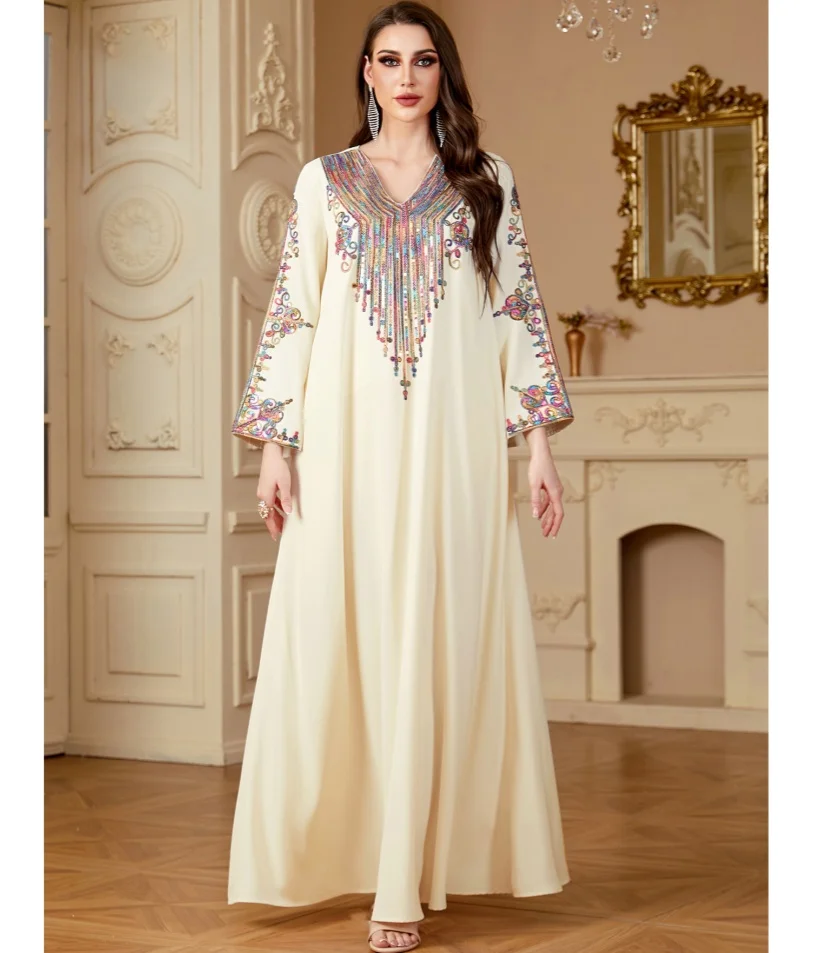 New Fashion Muslim Dress Women Embroidery Abaya Dubai Kaftan Femme Musulmane Vestidos Islam Gulf Jalabiya Caftan Marocain Robe New Fashion Muslim Dress Women Embroidery Abaya Dubai Kaftan Femme Musulmane Vestidos Islam Gulf Jalabiya Caftan Marocain Robe