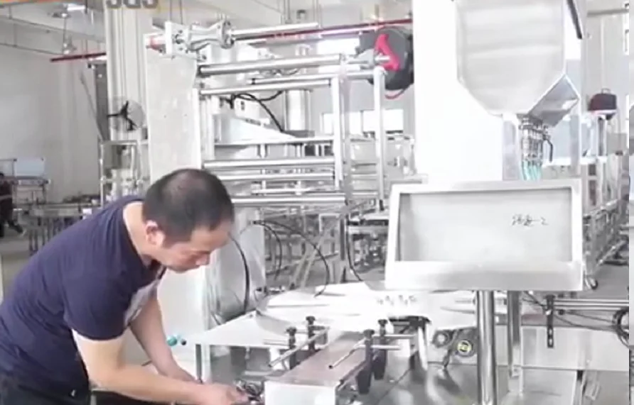 प्लास्टिक पीपी शहद चम्मच मैनुअल सीलिंग मशीन पैकिंग मशीन 38