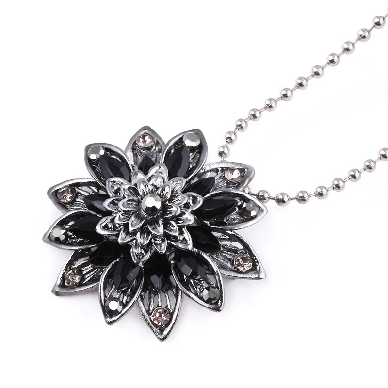 the black dahlia flower necklace