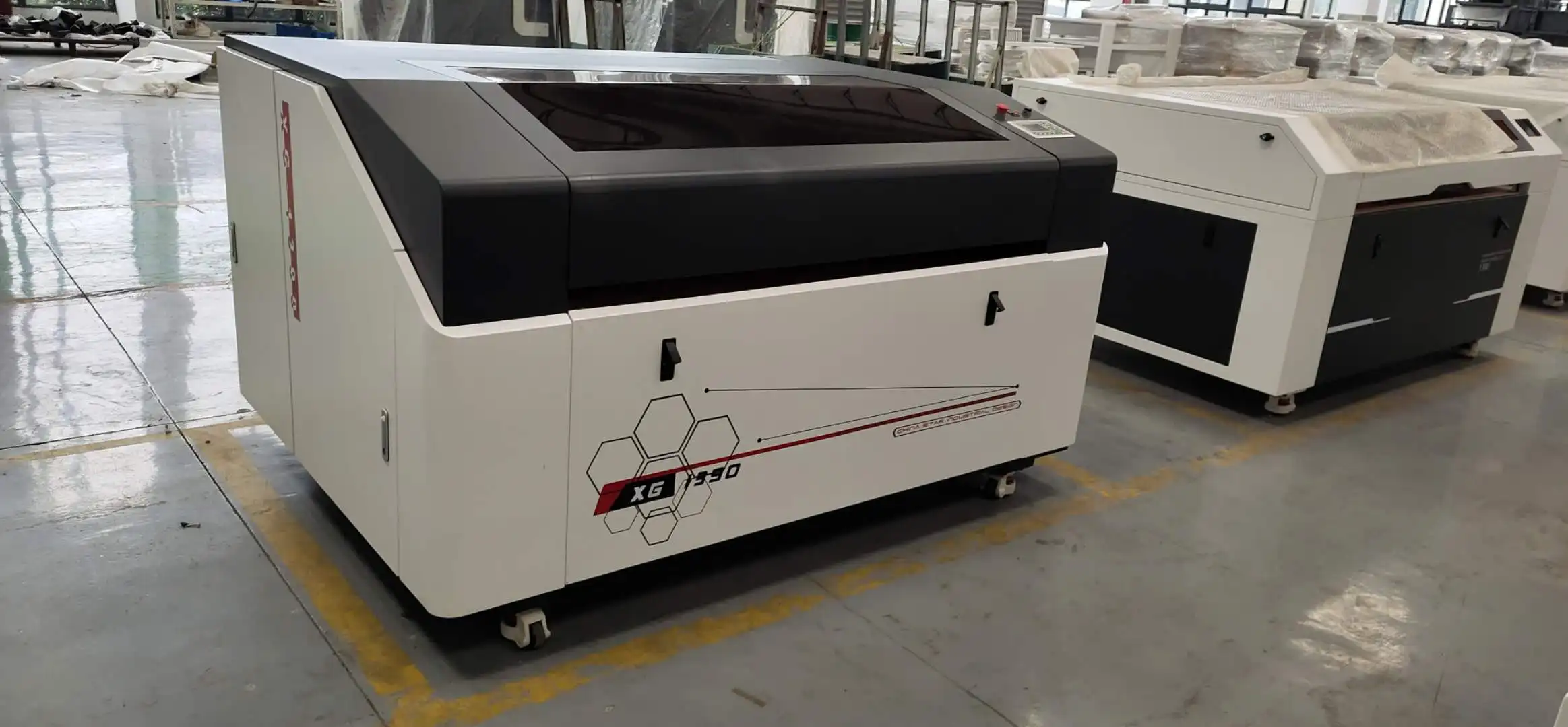 电机类型huaxia1390 激光雕刻机工艺品腈纶织物木材图像皮革切纸机