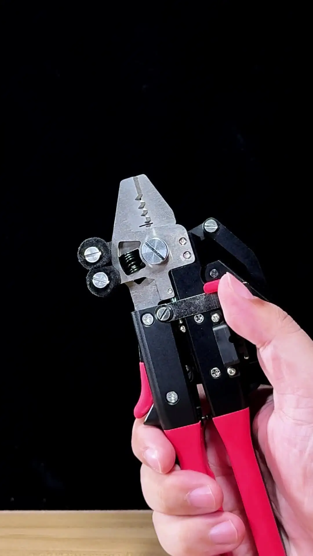 Signalfire MC-16 Multi-Function Fiber Optic Cleaver & Stripper for