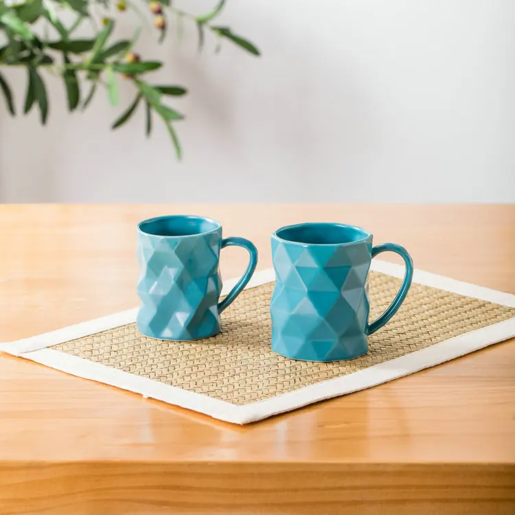 Creative design shiny glaze custom logo cheap ceramic latte coffee tea mug cup for coffee shop