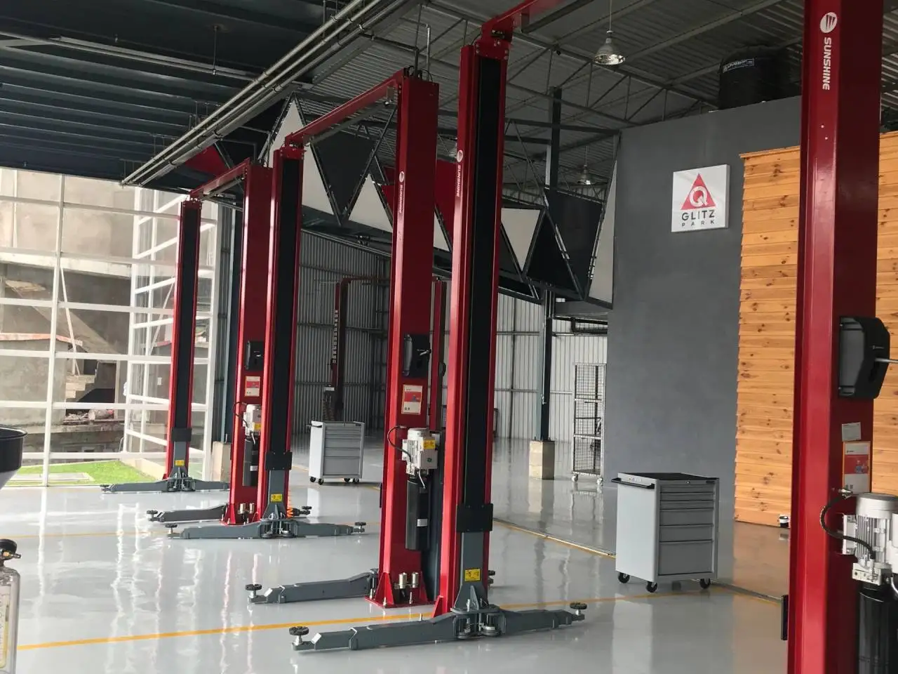 Sbend Column Car Lift,2 Post Lift,4.0 T Clear Floor Car Hoist With Ce