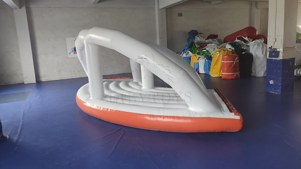 lilytoys充气曲线桥0.9毫米pvc水上游乐设备漂浮水上乐园与tuv