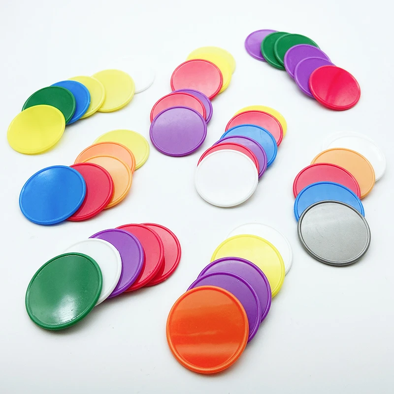 Factory wholesale 36mm 31mm plastic round board games set accessories
