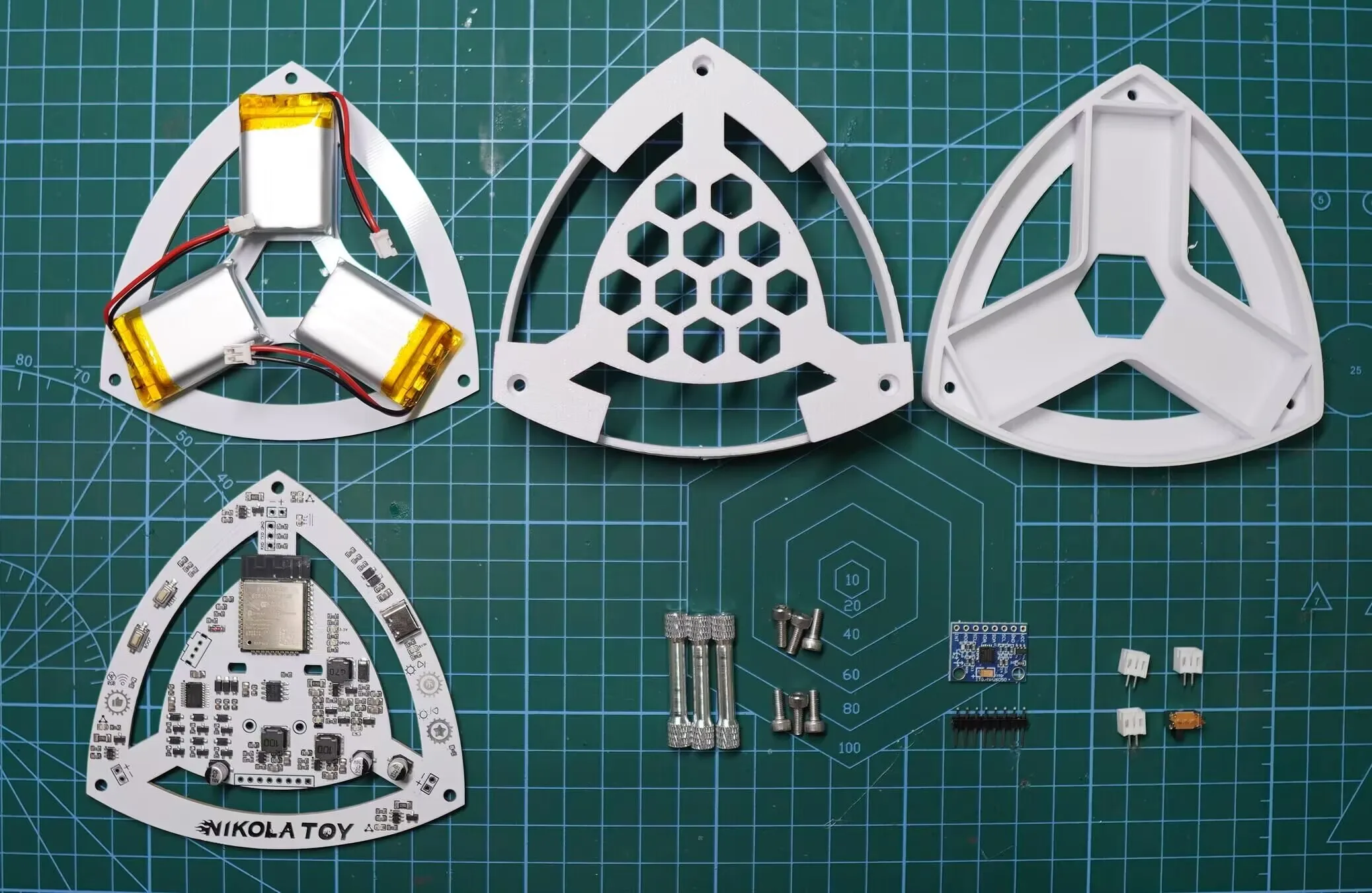 DIY Self-Balancing Lello Triangle V3 - Finished Product