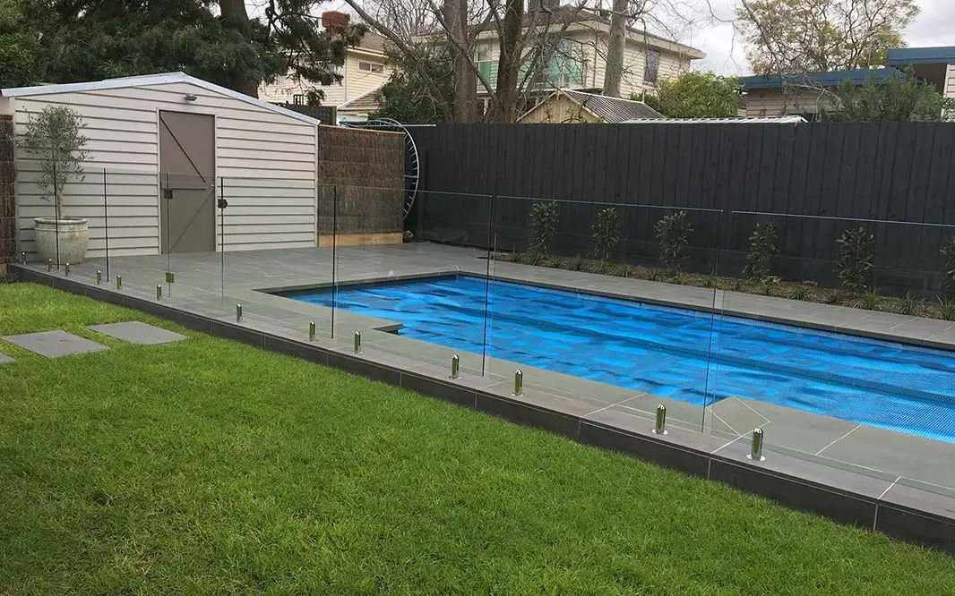 框夹层玻璃围栏游泳池防尘玻璃扶手中国工厂出售 - buy 泳池玻璃栏杆