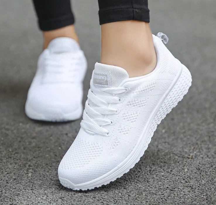 zapatos color blanco mujer