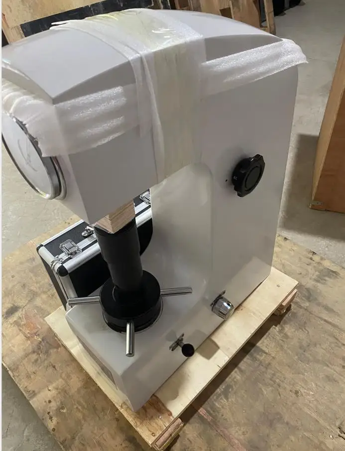 rockwell hardness tester