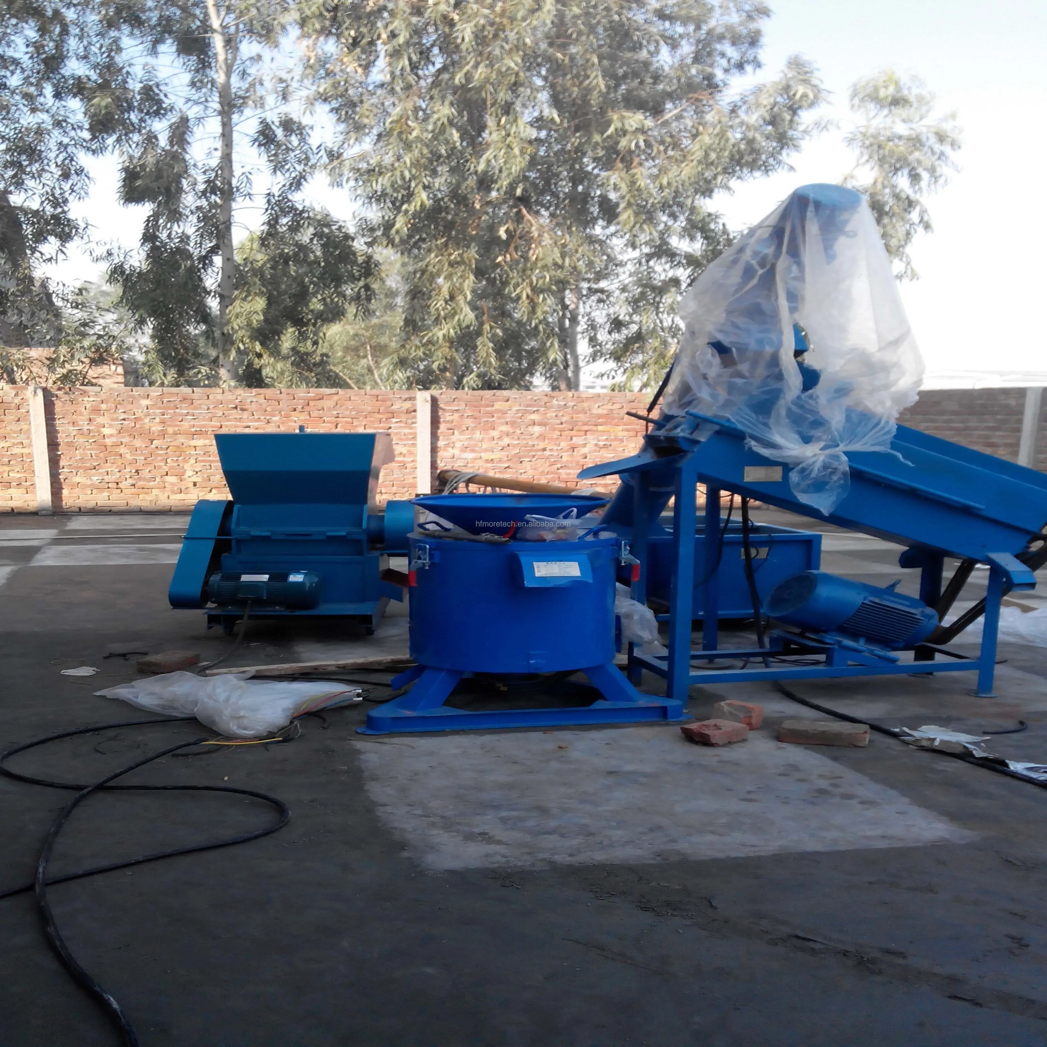 Recycling machines1.jpg