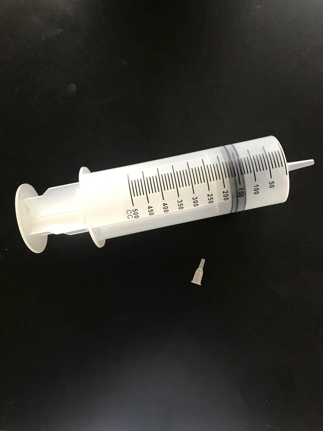 500ml irrigation syringe 2.jpg