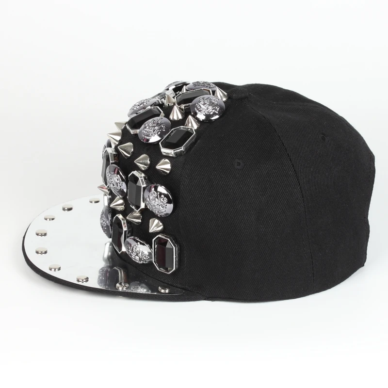 Großhandel mit Nieten im europäischen und amerikanischen Punk-Stil, flache Traufe, farbige Metallkrempe, Rückprall, Hip-Hop-Snapback-Kappe, Sporthüte – Detail 4