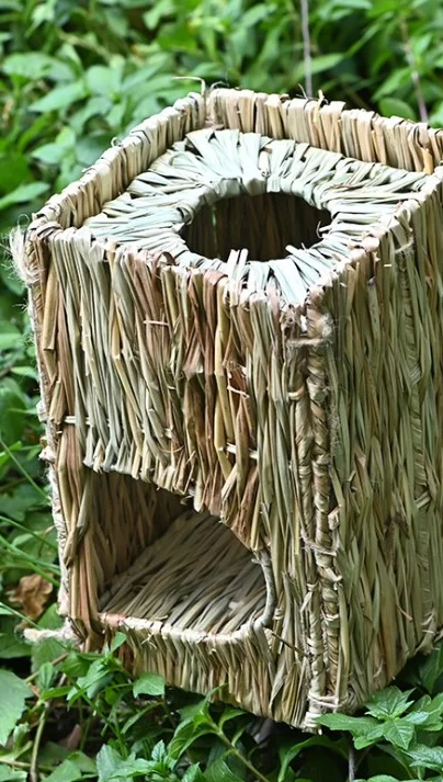 跨境宠物用品手工编织鸟巢芦苇秸秆悬挂鸟巢