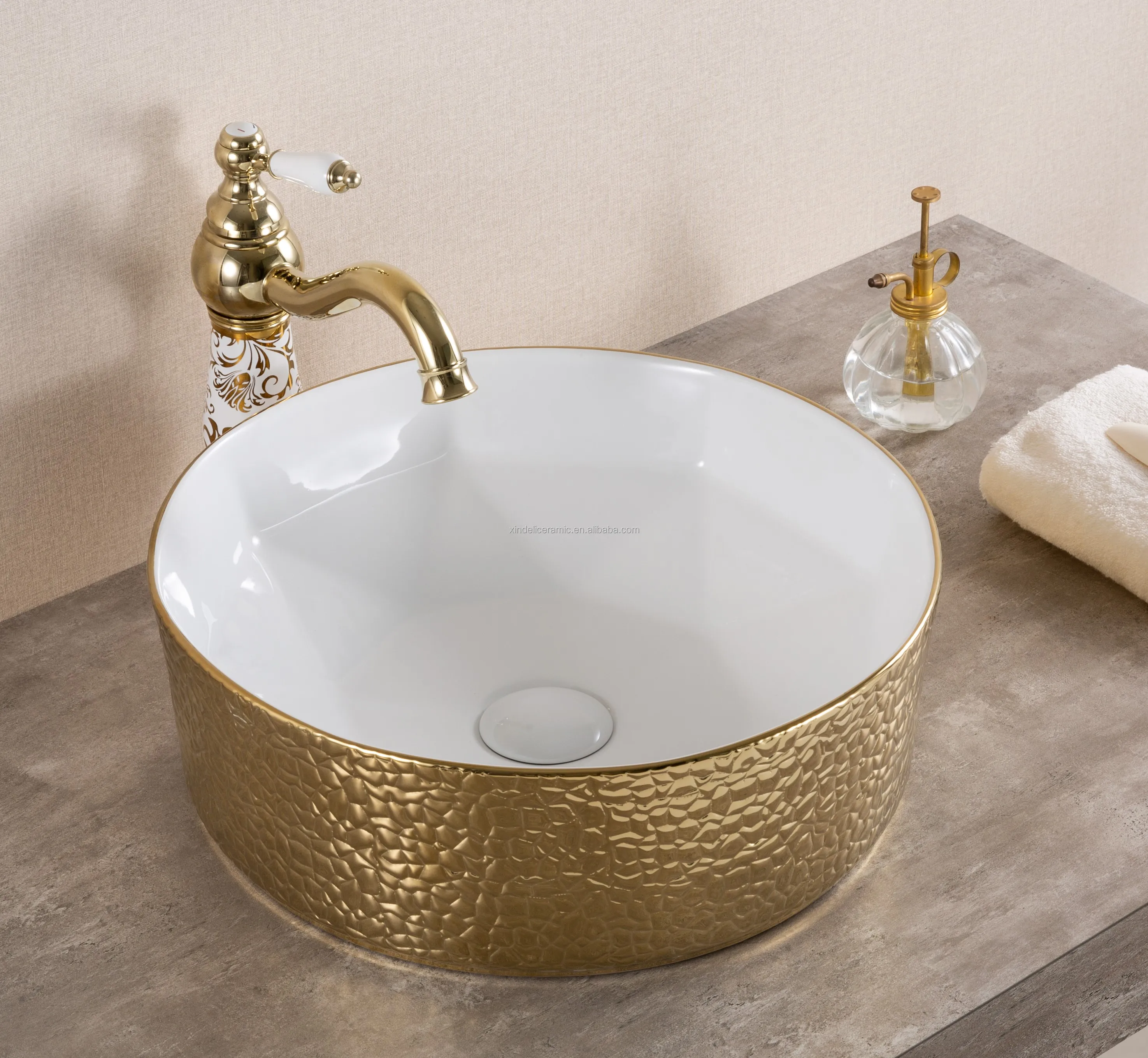 Cheap Price Art Gold Electroplated Hotel Ceramic Large Wash Basin