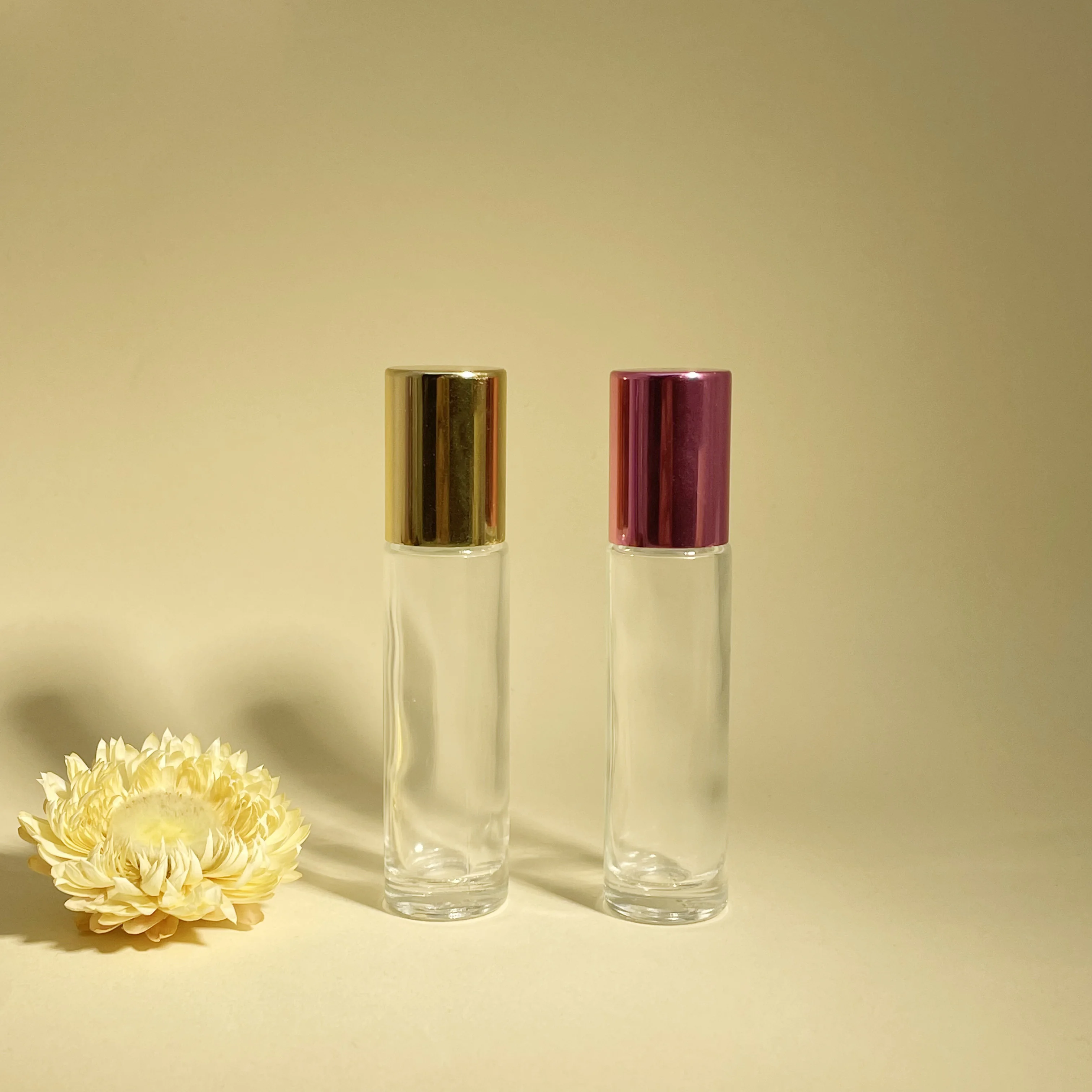 produit Flacon à bille en verre transparent de 10 ml avec bouchon à vis rose jaune brillant pour huile essentielle, flacon à bille avec bouchon à vis-26