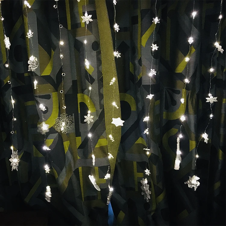 Custom Home Decoration Snowflakes String Light Curtain