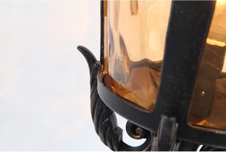 High quality aluminum vintage antique standing solar powered garden lamp outdoor LED solar garden pole light