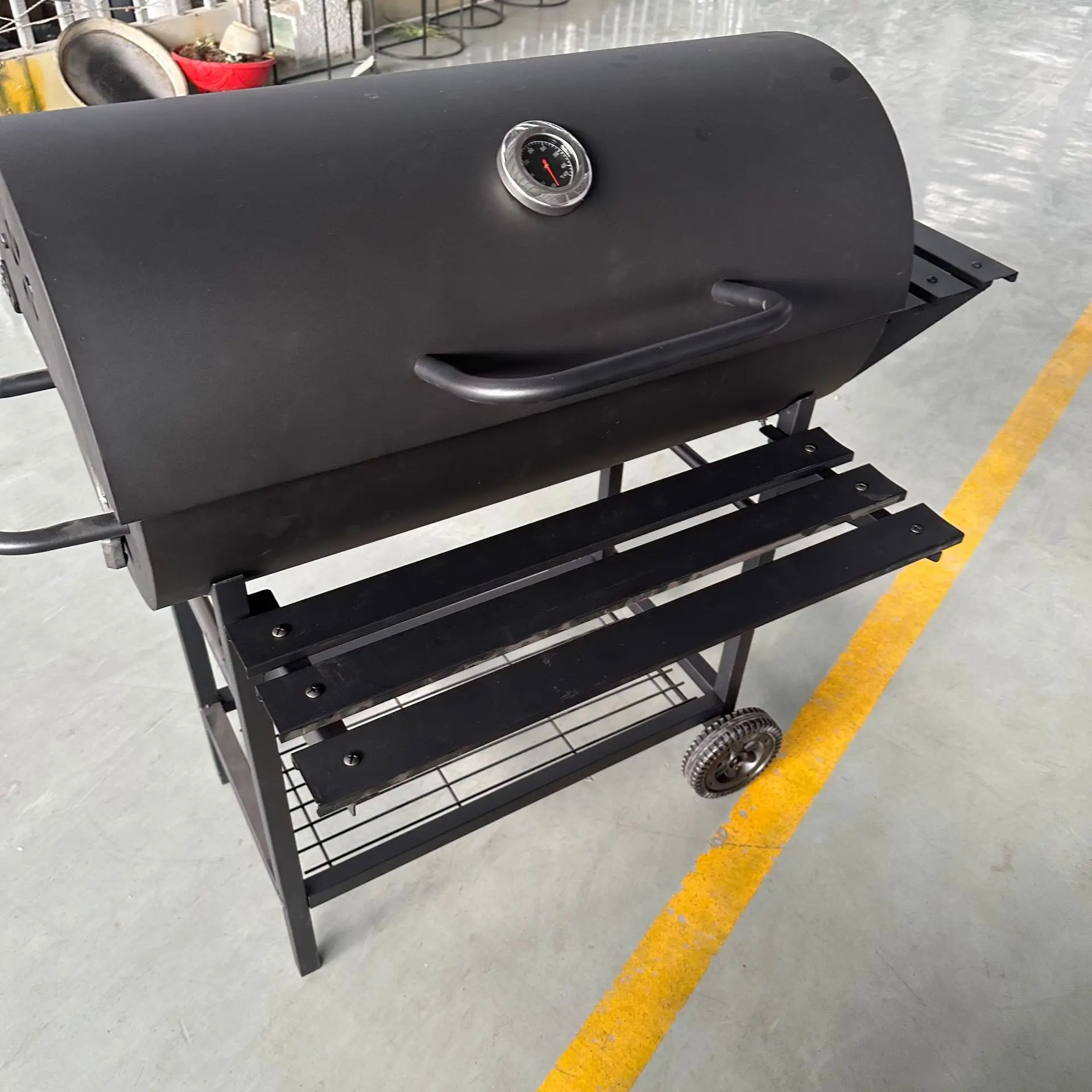 Household charcoal barbecue grill portable outdoor BBQ rack large barbecue grill patio plate supplier