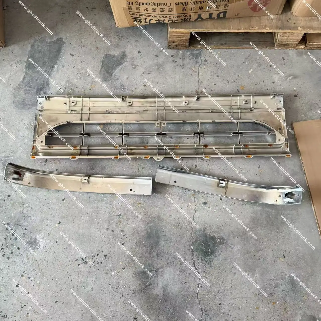 nissan plastic new-5