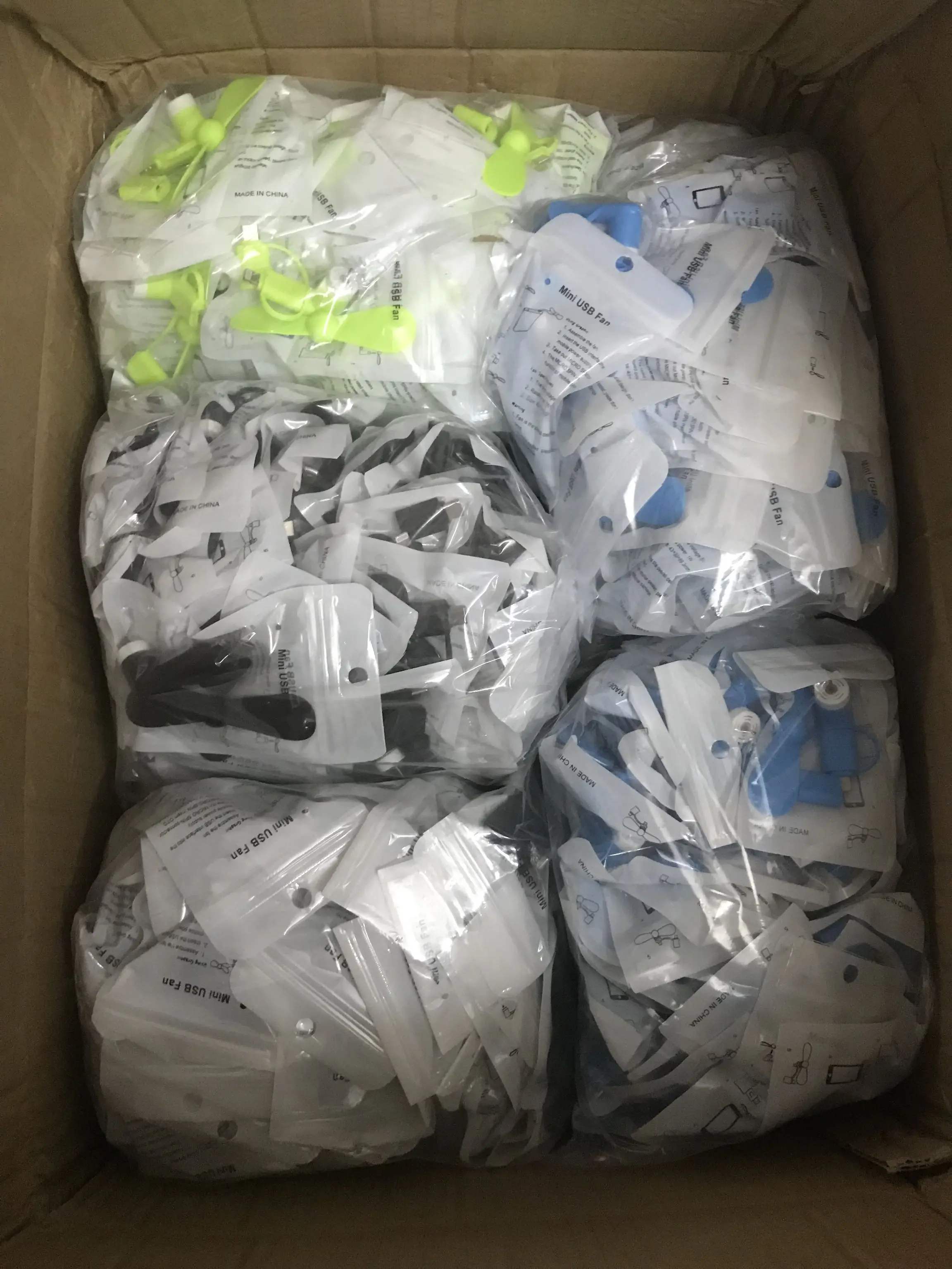 2020 Universal 3 in 1 for 8 Pin for Lighting for type C for micro usb Portable Charge Custom Logo Mini Smart Cell Phone USB Fan.jpg