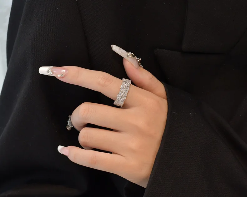 Luxury 925 Sterling Silver Ring for Women Full Diamond Niche Design with Exaggerated Personality Rhodium Plated for Anniversary