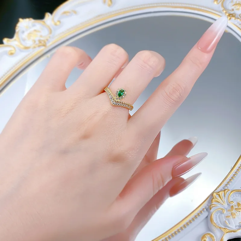 Fresh S925 Silver Simulated Emerald 5*3mm Pear Shaped Inlay Ring with Lab Diamond Gemstone