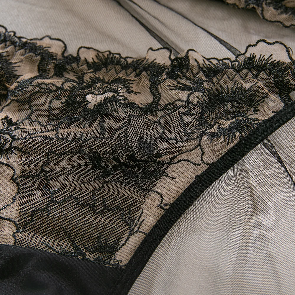 Sexy Lingerie Embroidered Push-up Adjustable Comfortable Lingerie Two ...