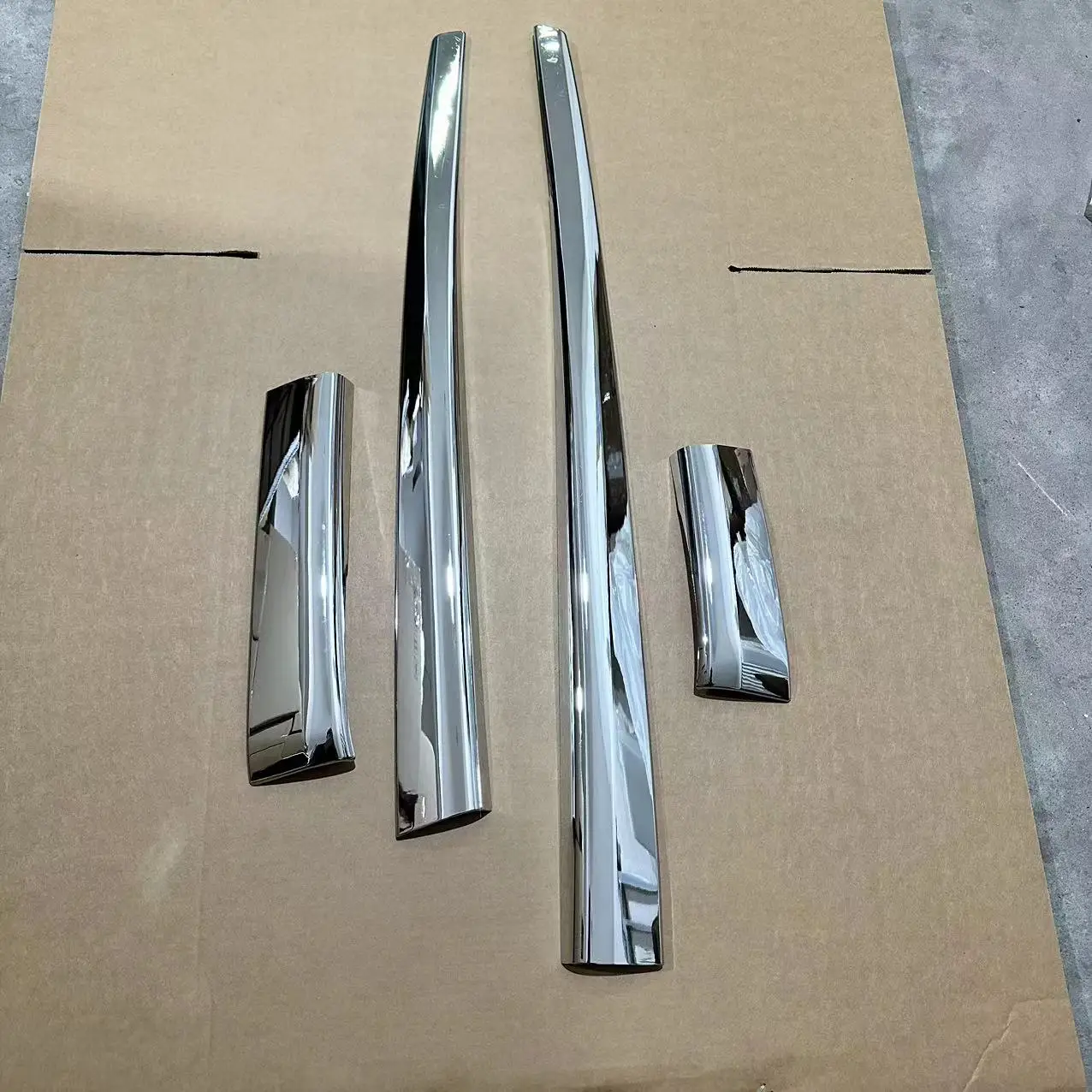 Japanese Truck  HIN 500 Chrome-plated Window Garnish supplier