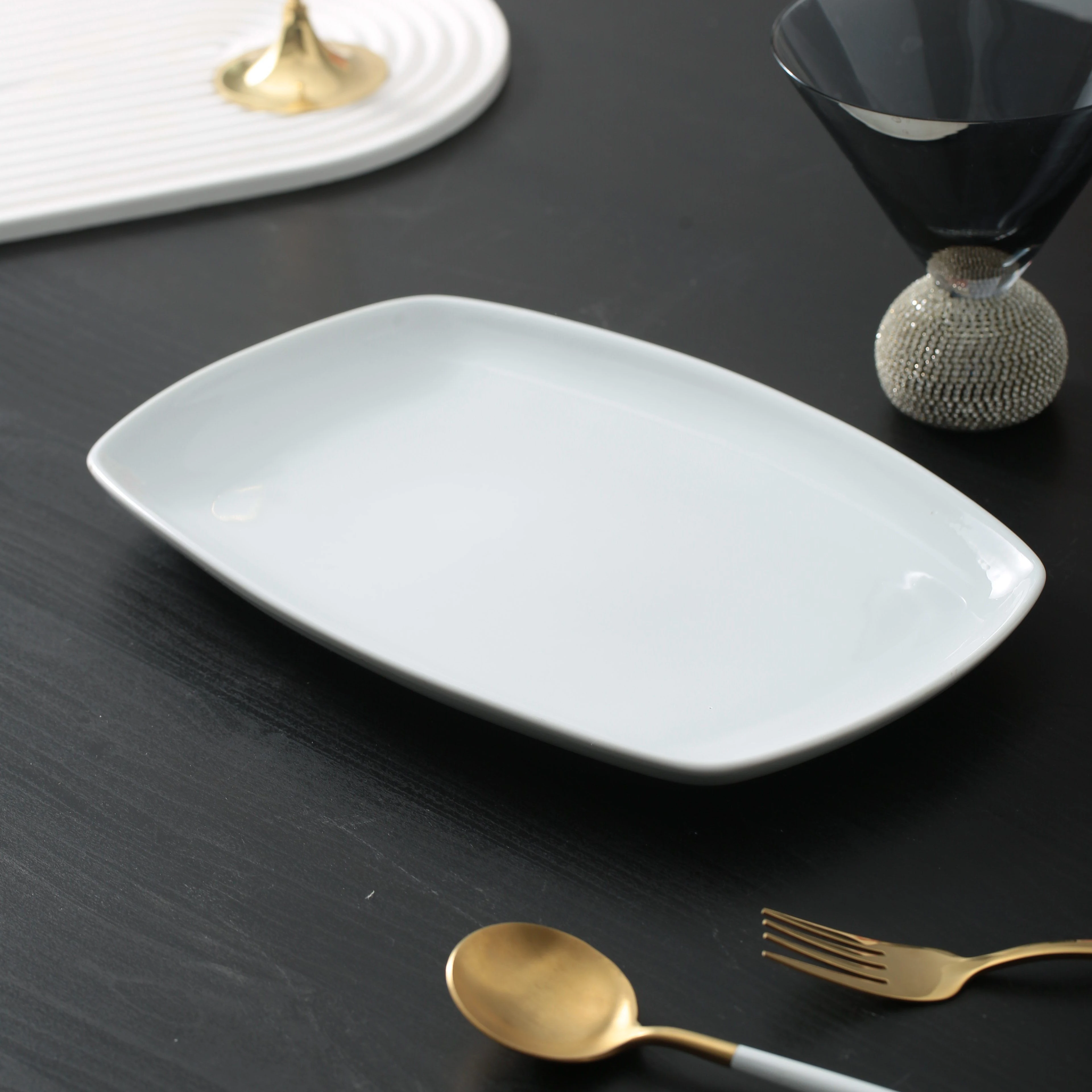 Wholesale Dinnerware Minimalism 12 Inch White Ceramic Plates Porcelain Dish for Weddings and Hotels Plate Rectangle details