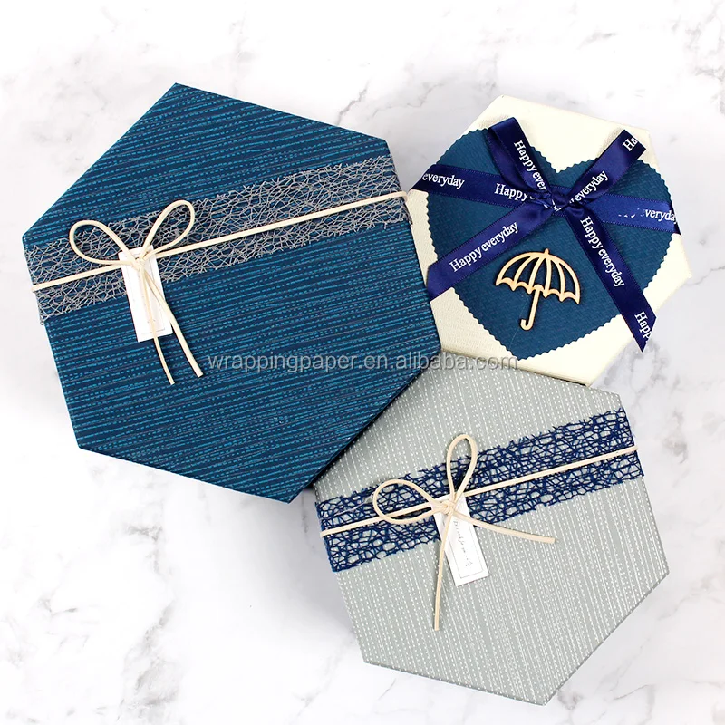 Christmas Gift Paper Packaging Box Luxury  Elegant  Gift