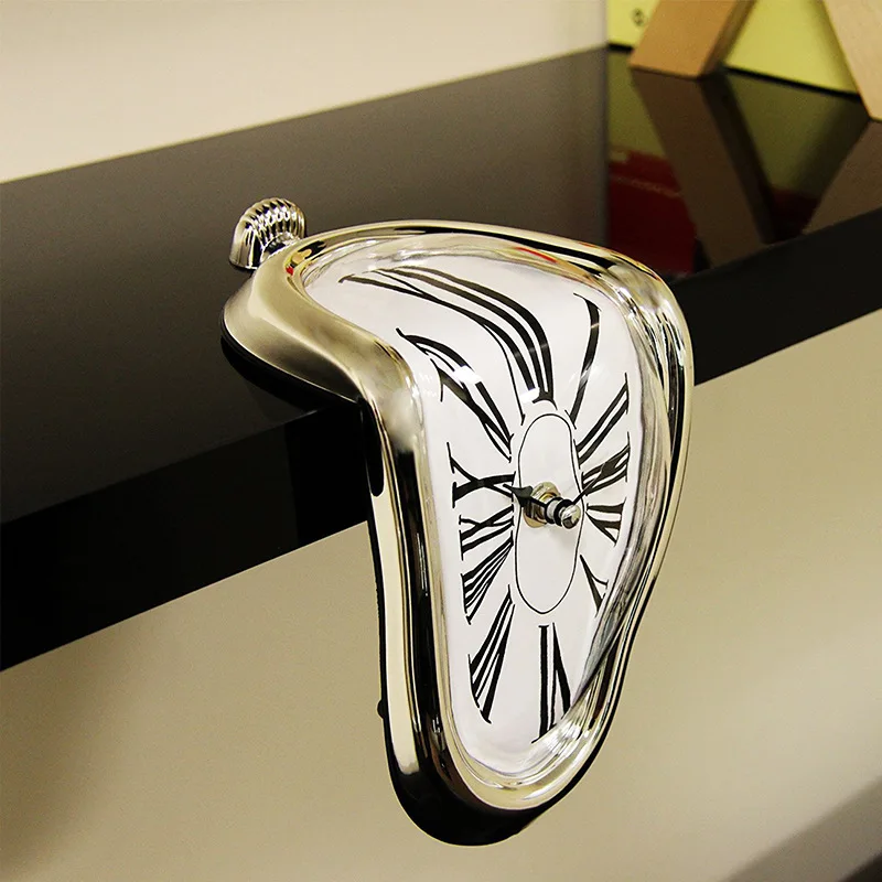 Retro Plastic Creative Abstract Twisted Roman Mumeral Wall Clock Living 